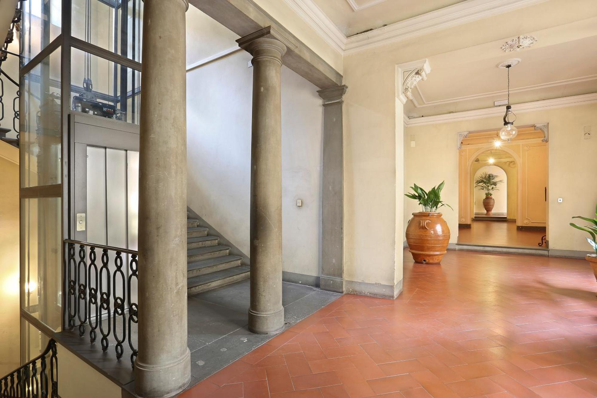 Palazzo Borghese With Panoramic Terrace